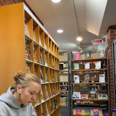 Nutzerin Open Library Light