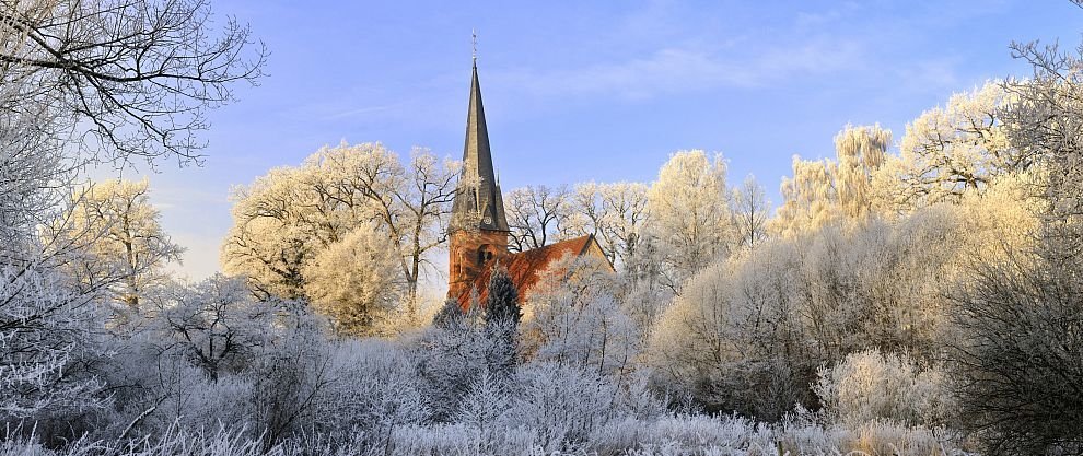 D-Kirche-Hollengrund-Winter