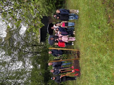 Obstbaumpflanzung an der Aue-Mehde Grundschule